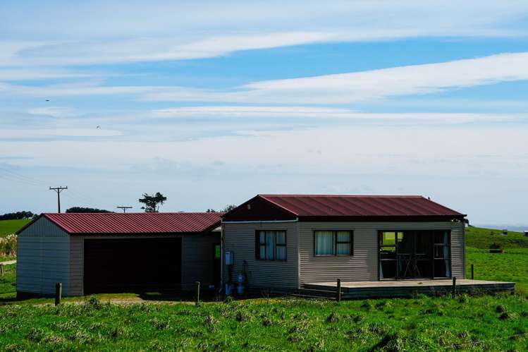 696 Jacks Hill Road Waimahaka_5