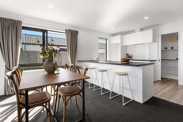 32 Plover Avenue Amberley_1