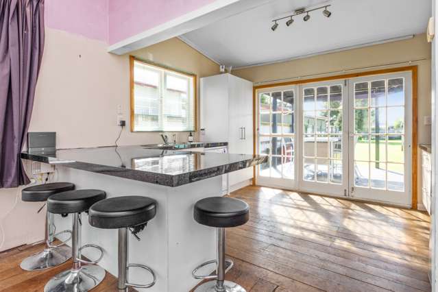 615 Queen Street West Saint Leonards_1