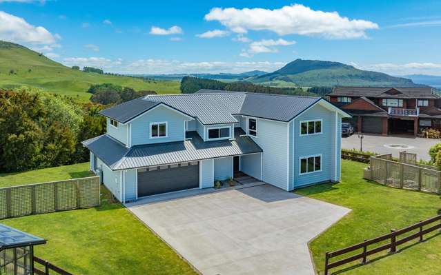 Elegance on the western shores of Lake Taupo