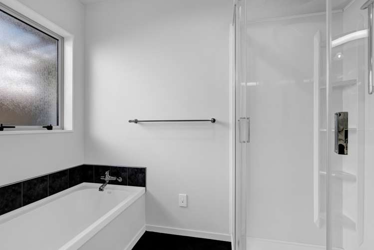 14d Maple Crescent Whalers Gate_15