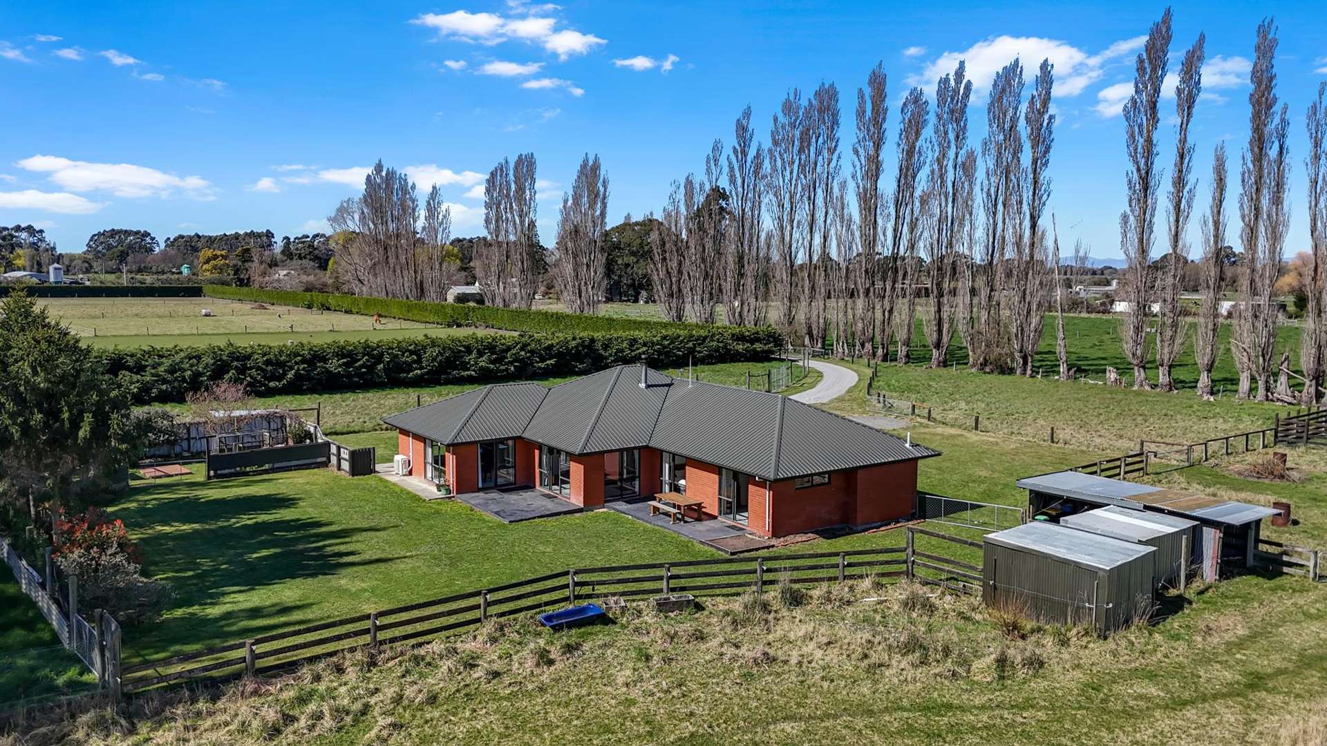 275 Plaskett Road Fernside_0