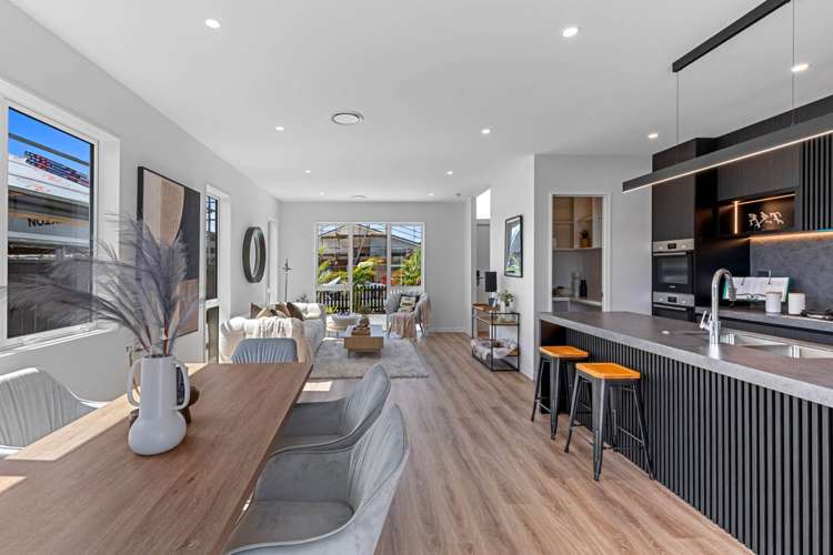 37 Tipu Crescent Wainui_7