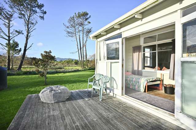 11 YMCA Road Māhia_3