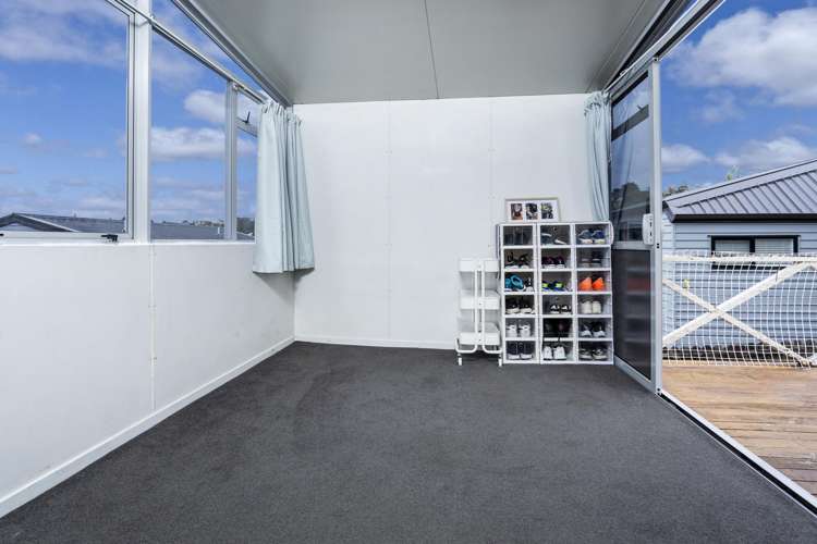 8 Athena Drive Totara Vale_6