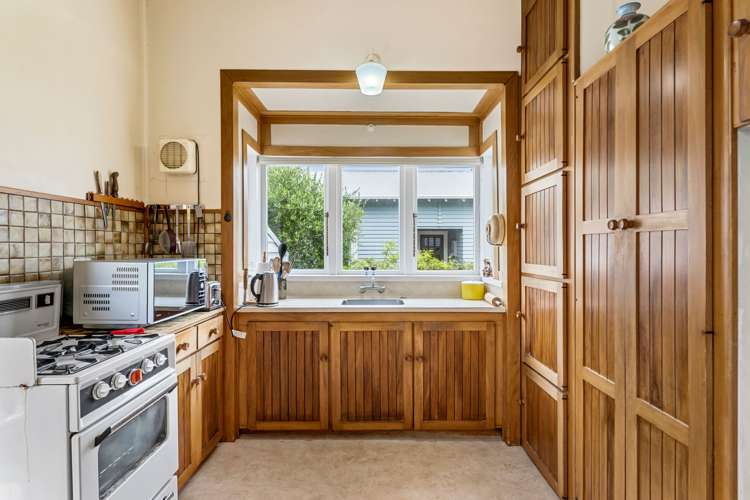 5 Ascot Avenue Narrow Neck_7