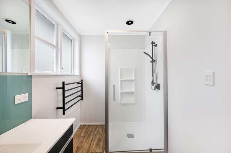 1210 Beatty Place Mayfair_16