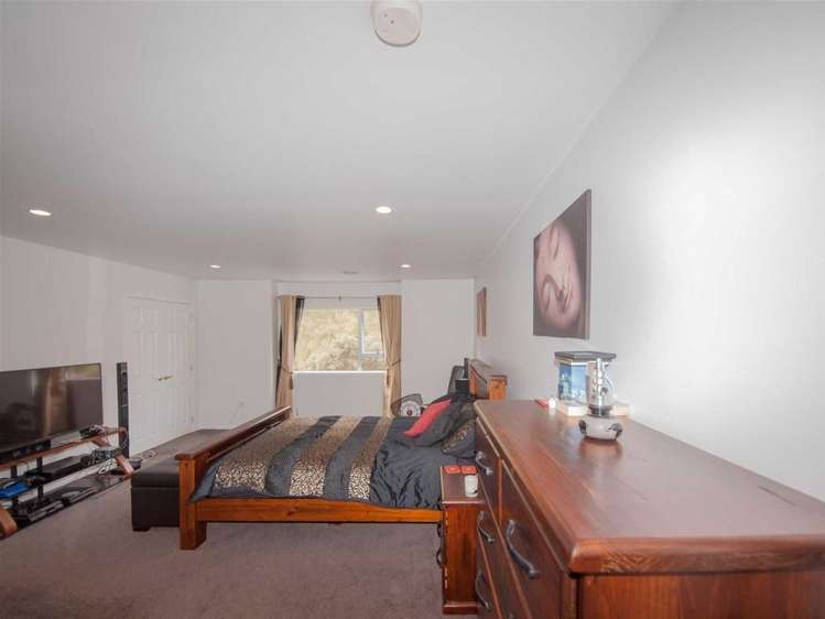 7 Didsbury Grove Churton Park_12