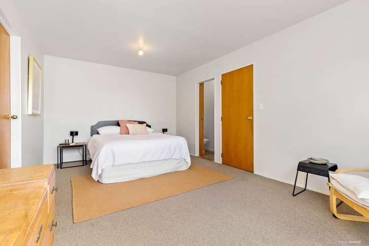 25 Petrel Place Massey_21