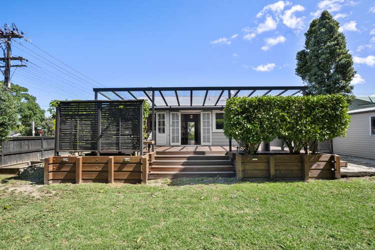 17 Rimu Street New Lynn_13