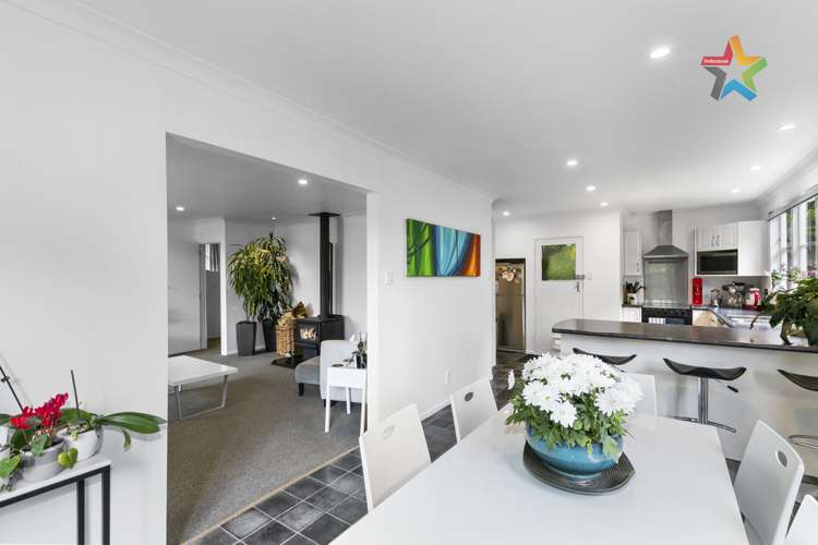 9 Karaka Street Otaki Beach_7