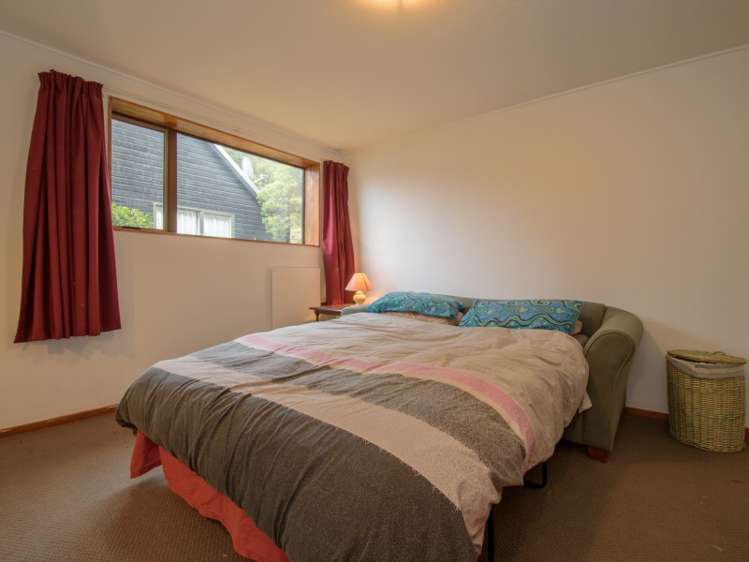 73a Wynyard Crescent Fernhill/Sunshine Bay_2