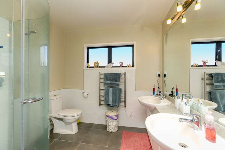 1154c South Road Oakura_15