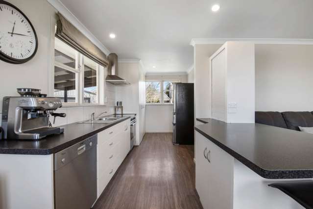14 Gill Crescent Redwoodtown_2