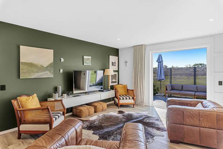 1037 State Highway 1 Te Horo_8