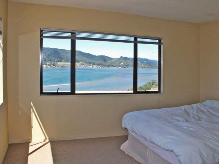 15 Pine Grove Tairua_12