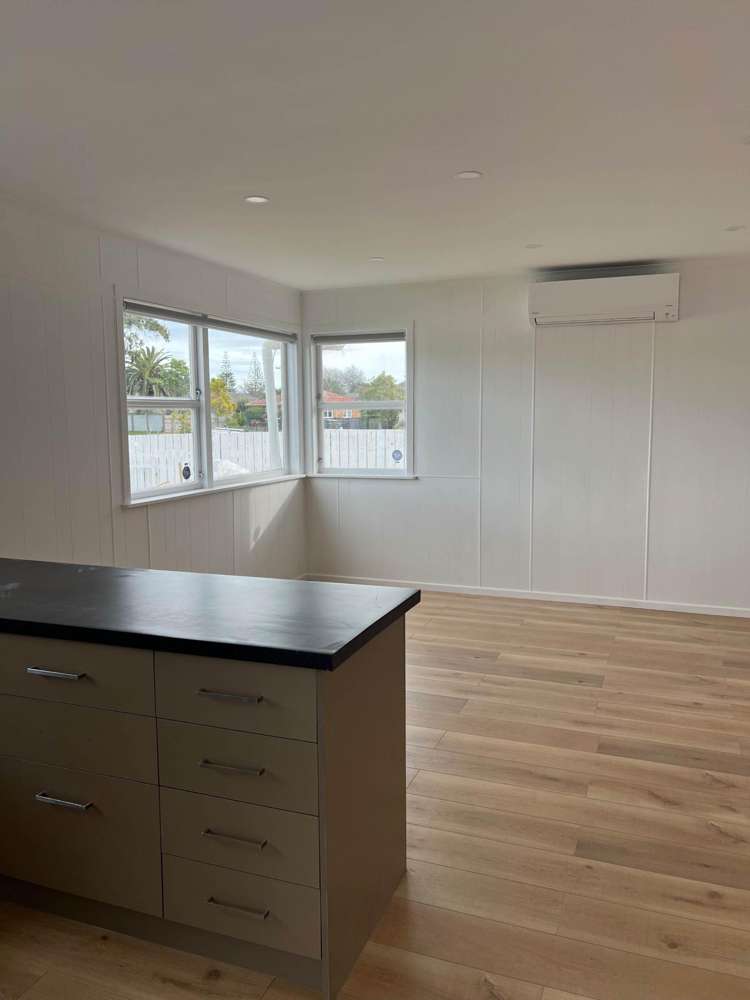 44 Convair Crescent Mangere_10