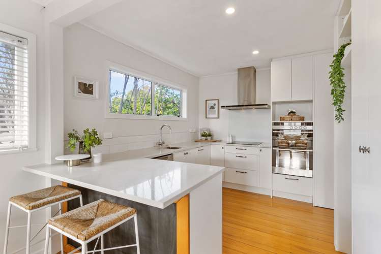 76 Godley Road Green Bay_12