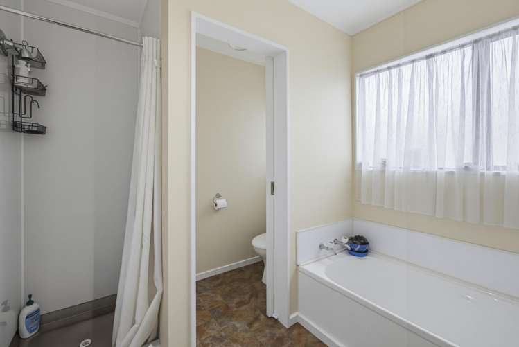 13 Douglas Street Levin_14