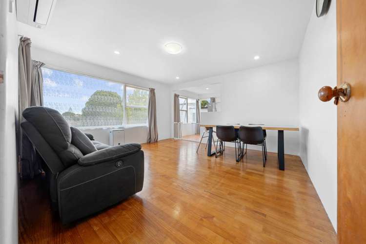 10 Hobart Crescent Wattle Downs_5