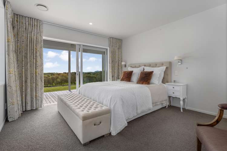 86 Emerald Glen Road Paekakariki_9