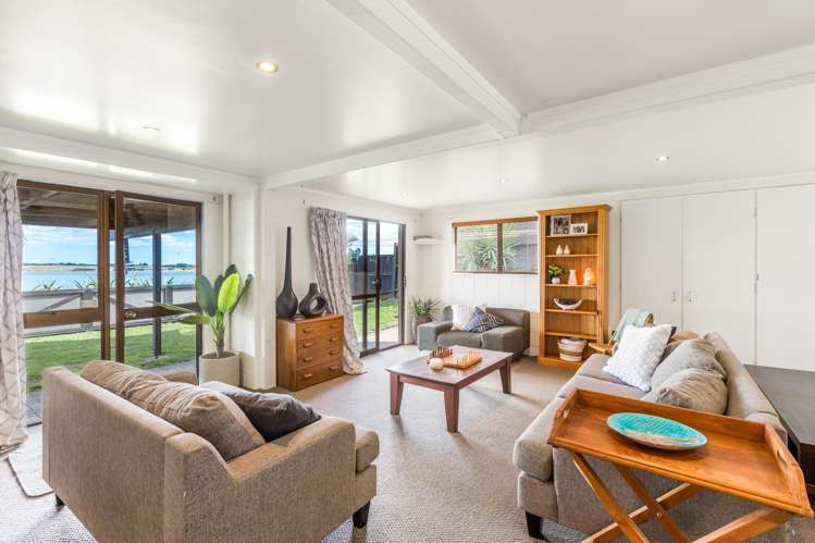 33 Saint Annes Crescent Wattle Downs_18