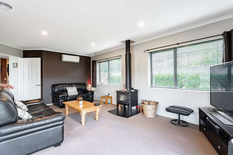 45 Percy Kinsman Crescent Riverstone Terraces_7