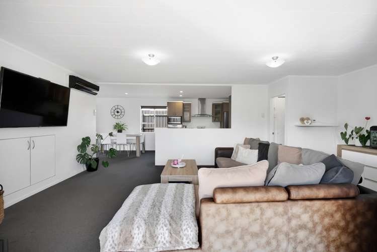 27 Culzean Grove Bell Block_5