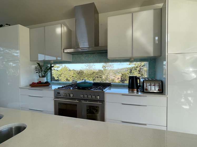 48 Christian Road Swanson_18