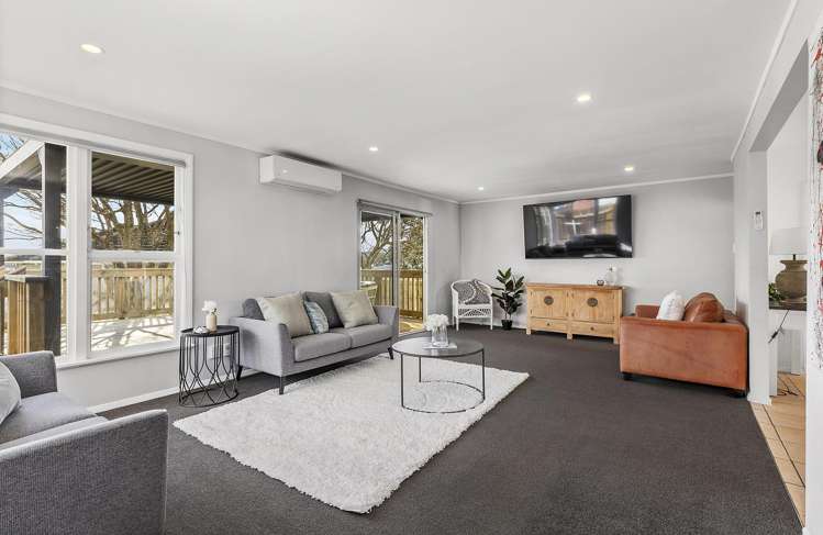 69 Warspite Avenue Cannons Creek_5