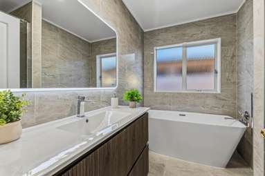 84 Manuroa Road_4