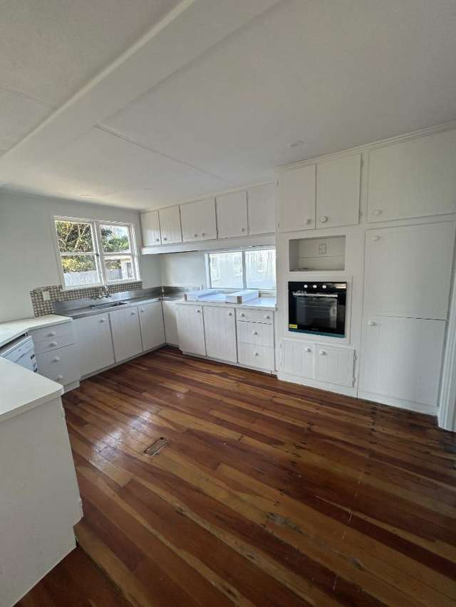 8 Jones Place 10754_2