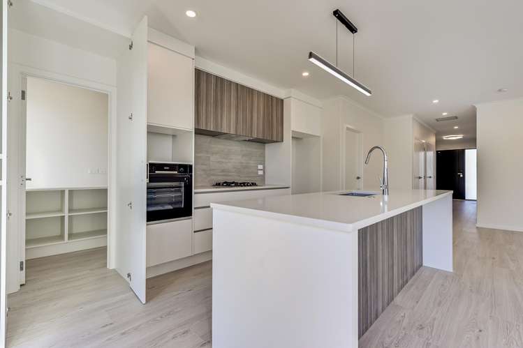 33 Overton Street Rototuna North_9