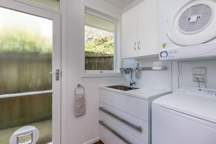 5 Winston Street Crofton Downs_12