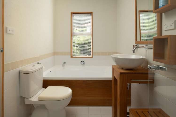 19 Saint Omer Road Kenepuru Sound_25