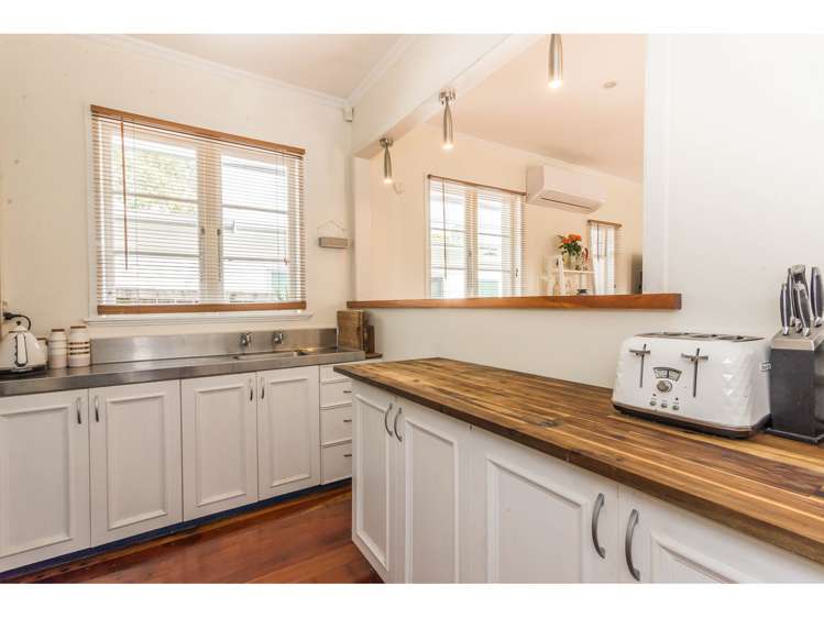 98 Atkinson Road Titirangi_6