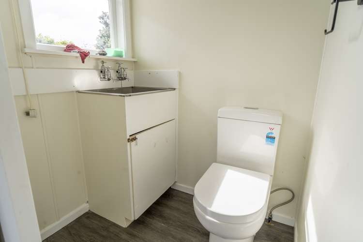 73 Driver Crescent Cannons Creek_14