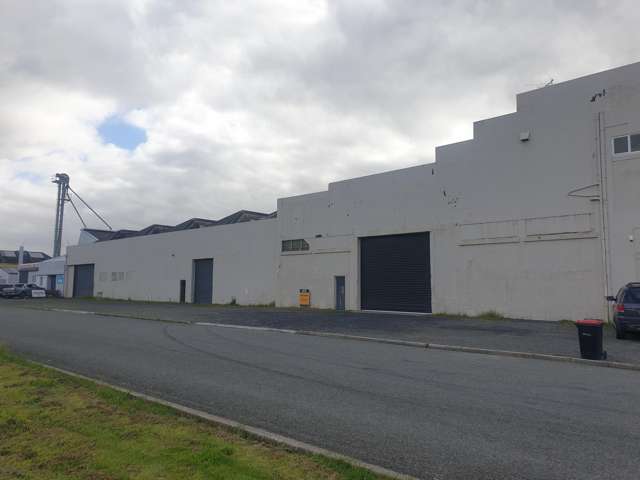 Leasing –bulk warehouse – available now