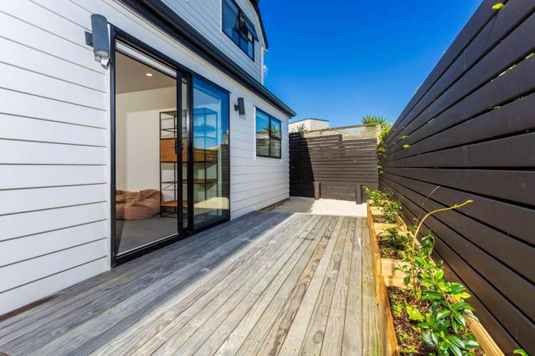 1B Lemon Grove Lane Greenhithe_17