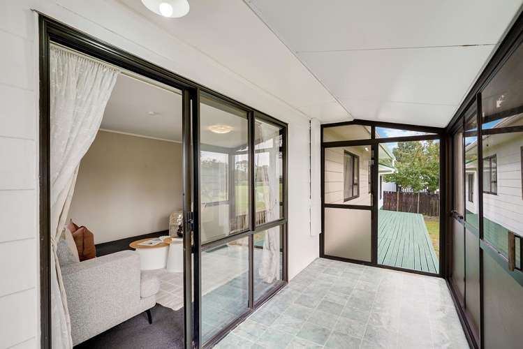 76A Kahikatea Drive Melville_17