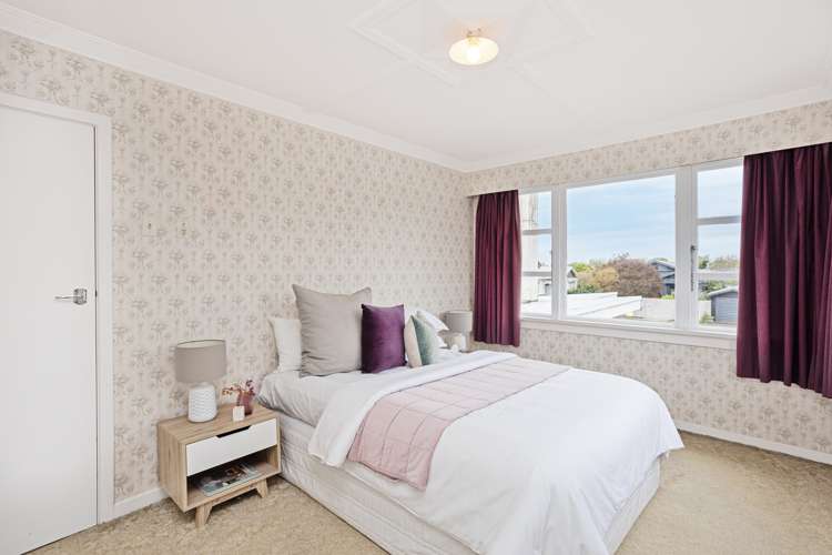 89 Thames Street Avenal_10