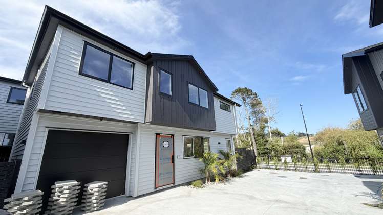 80F Tukutata Crescent Milldale_16