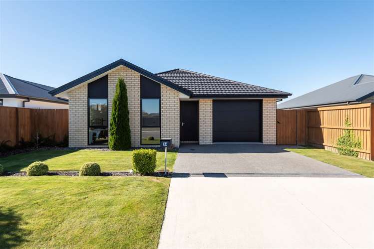 14 Shrimpton Avenue Woodend_0