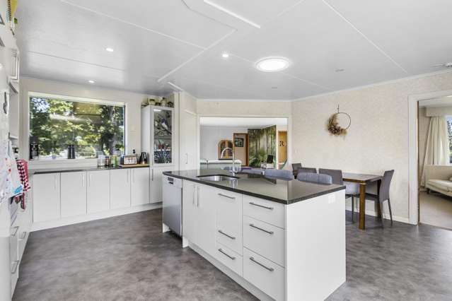 13 Lucien Place Whitikahu_4