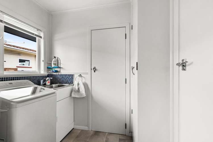 53 Menin Road Onekawa_20