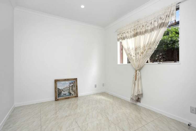 12 Parkvale Grove Te Atatu Peninsula_14