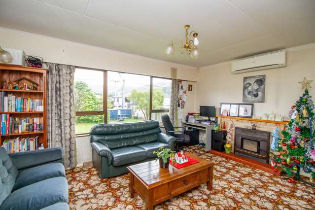 28 Norfolk Saint Arakura Wainuiomata_1