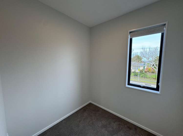2/13 Thomas Road 10683_10