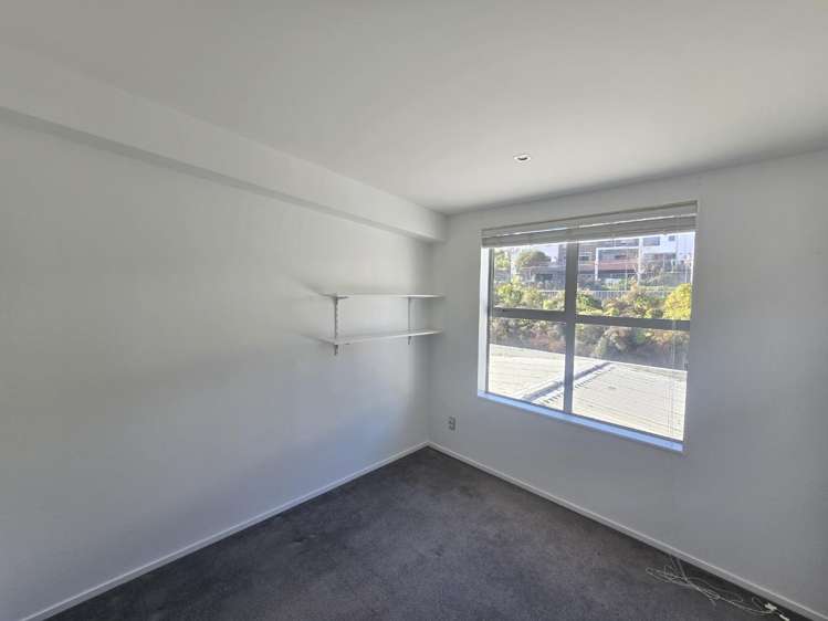38 Saddleback Grove Karori_7