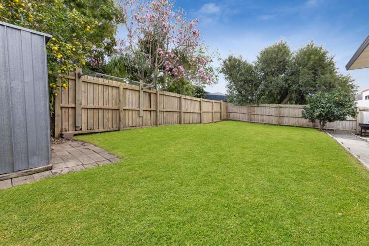 6 Gleneagles Grove Wattle Downs_19